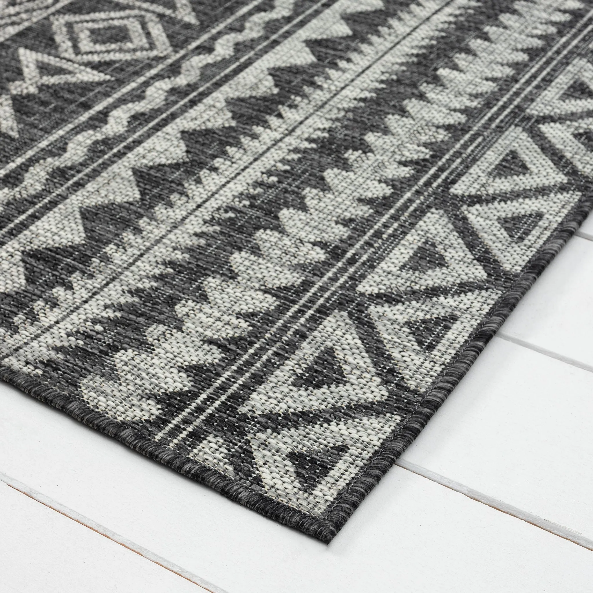 Alfresco 421 Dark Grey Rug - Weatherproof & Elegant