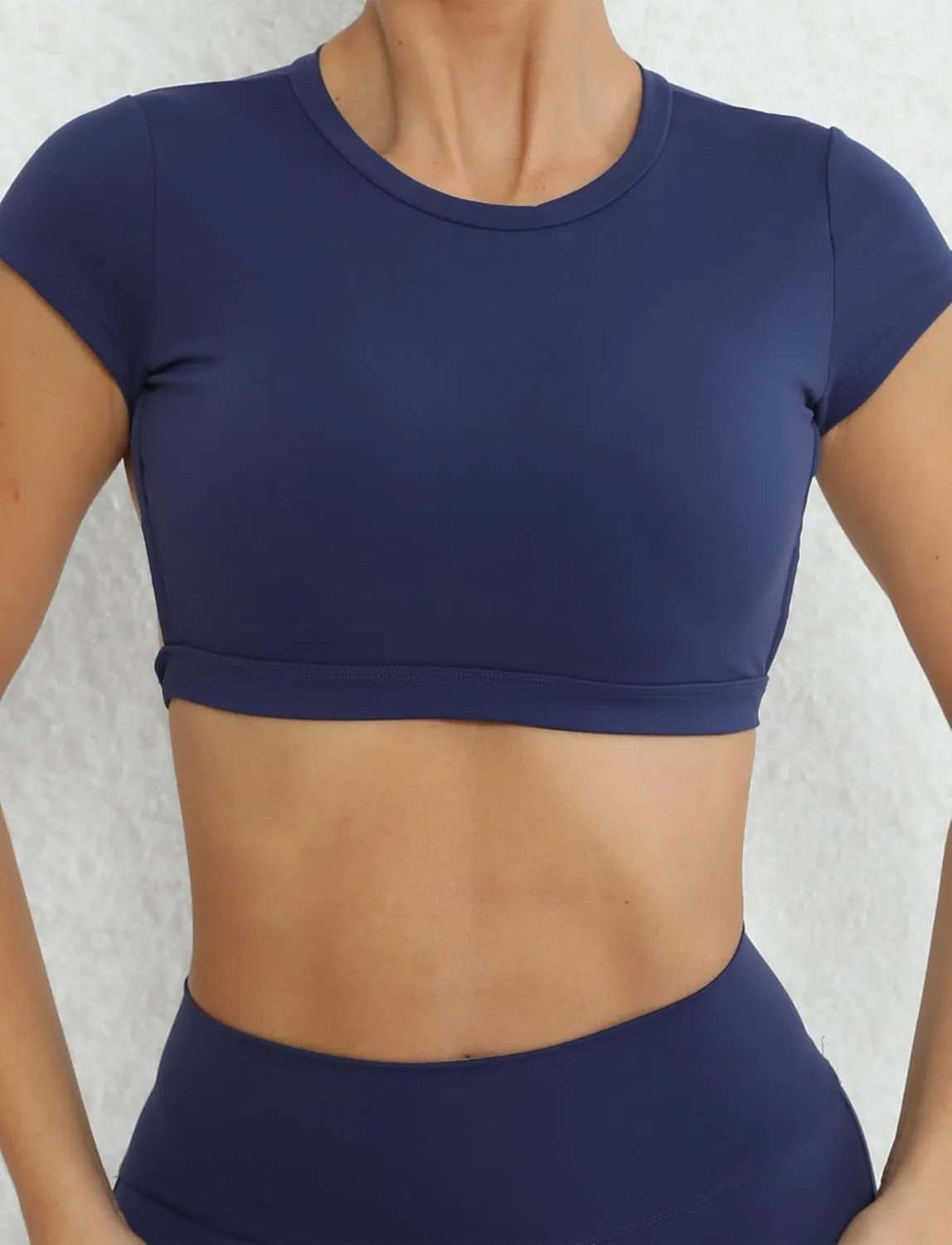 FEOYA Womens Open Back Crop Tops Short Sleeve Slim Fit Gym Workout Tops with Pads Soft Yoga Fitness Activewear