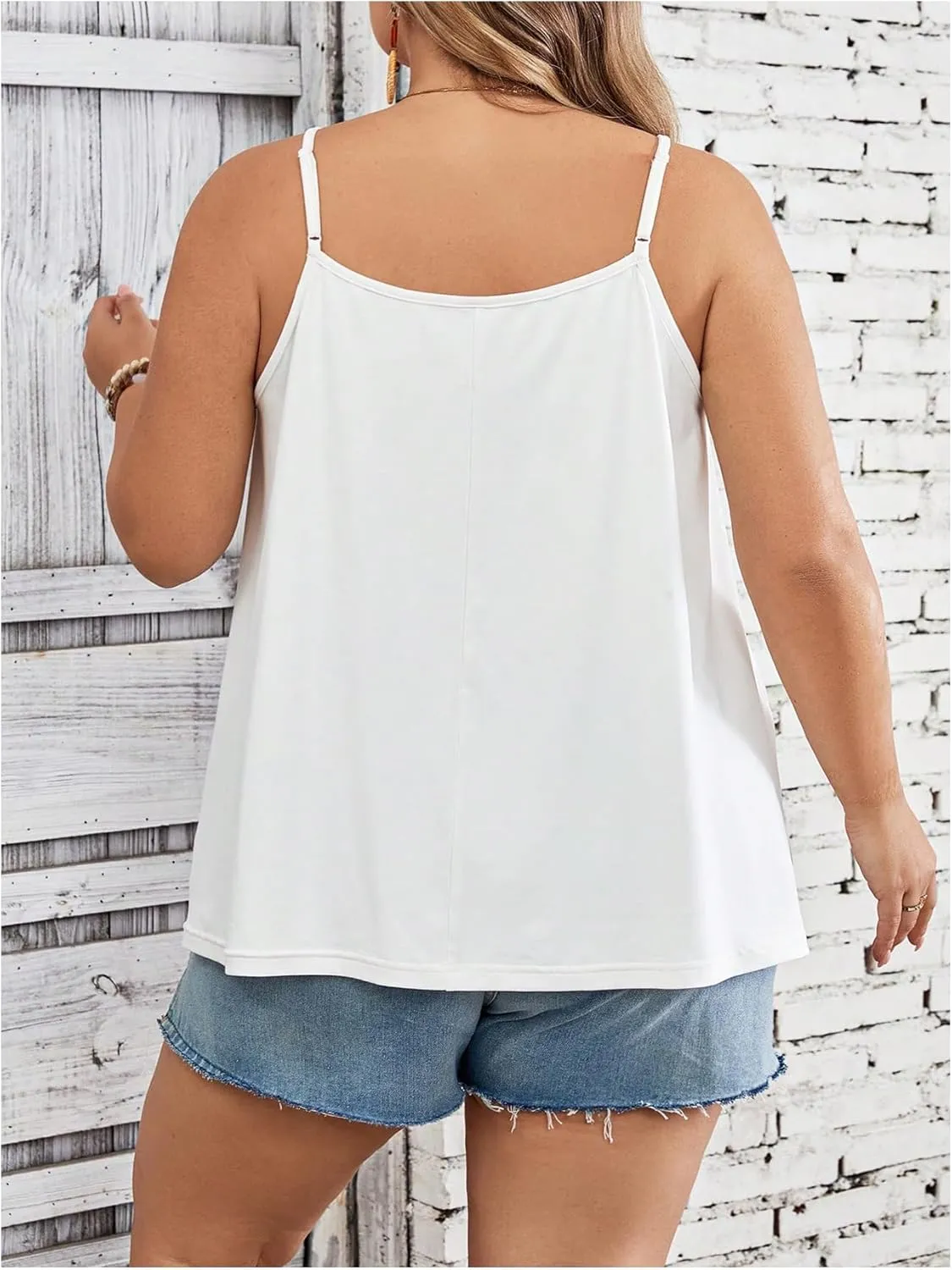 SOLY HUX Women's Plus Size Spaghetti Strap Flowy Cami Tops 3 Packs Sleeveless Basic Layering Camisole