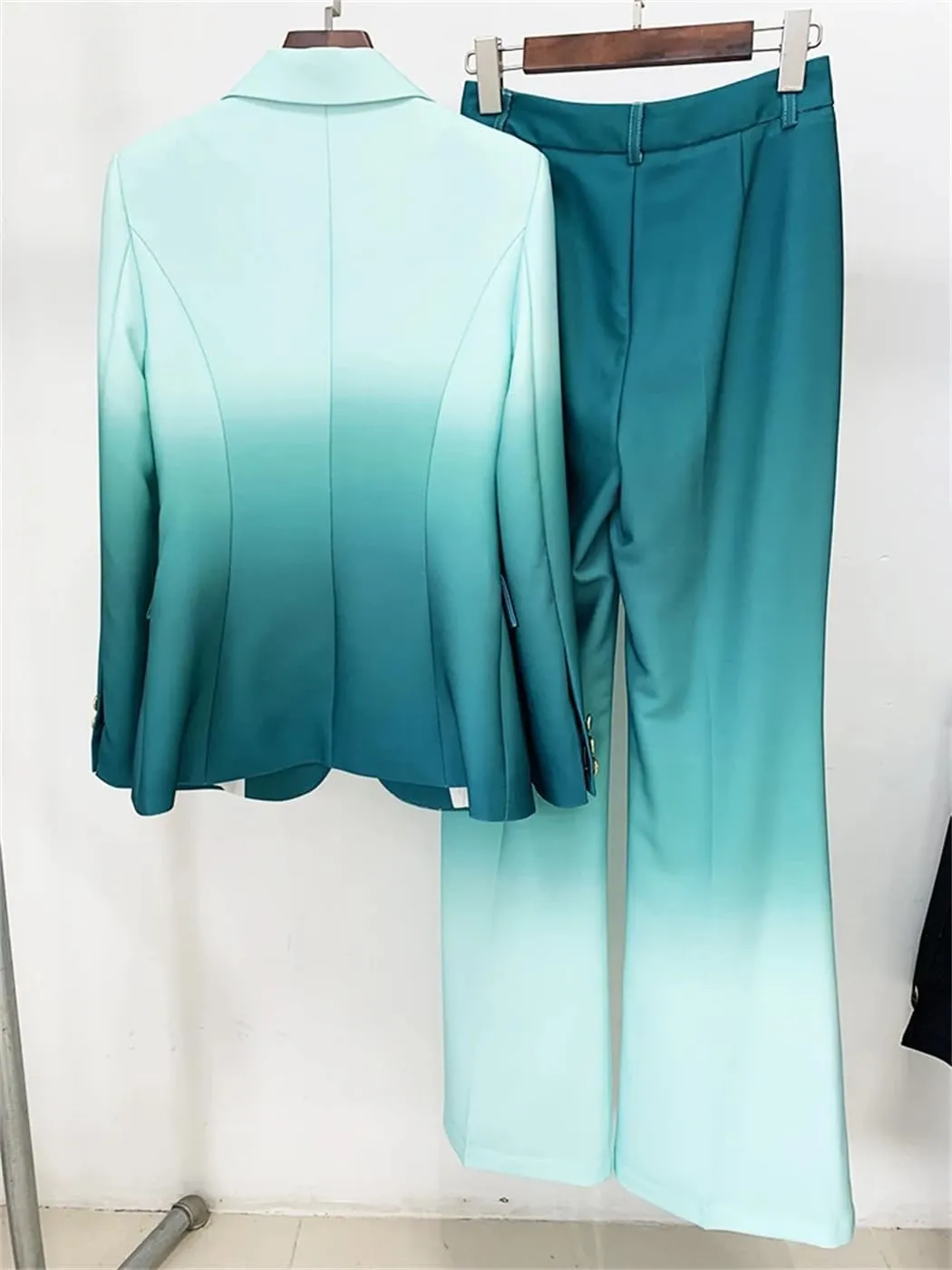 Women's 2024 Designer 2 Piece Outfits Suit Set Gradient Color Printed Single Button Blazer Flare Pants Suit