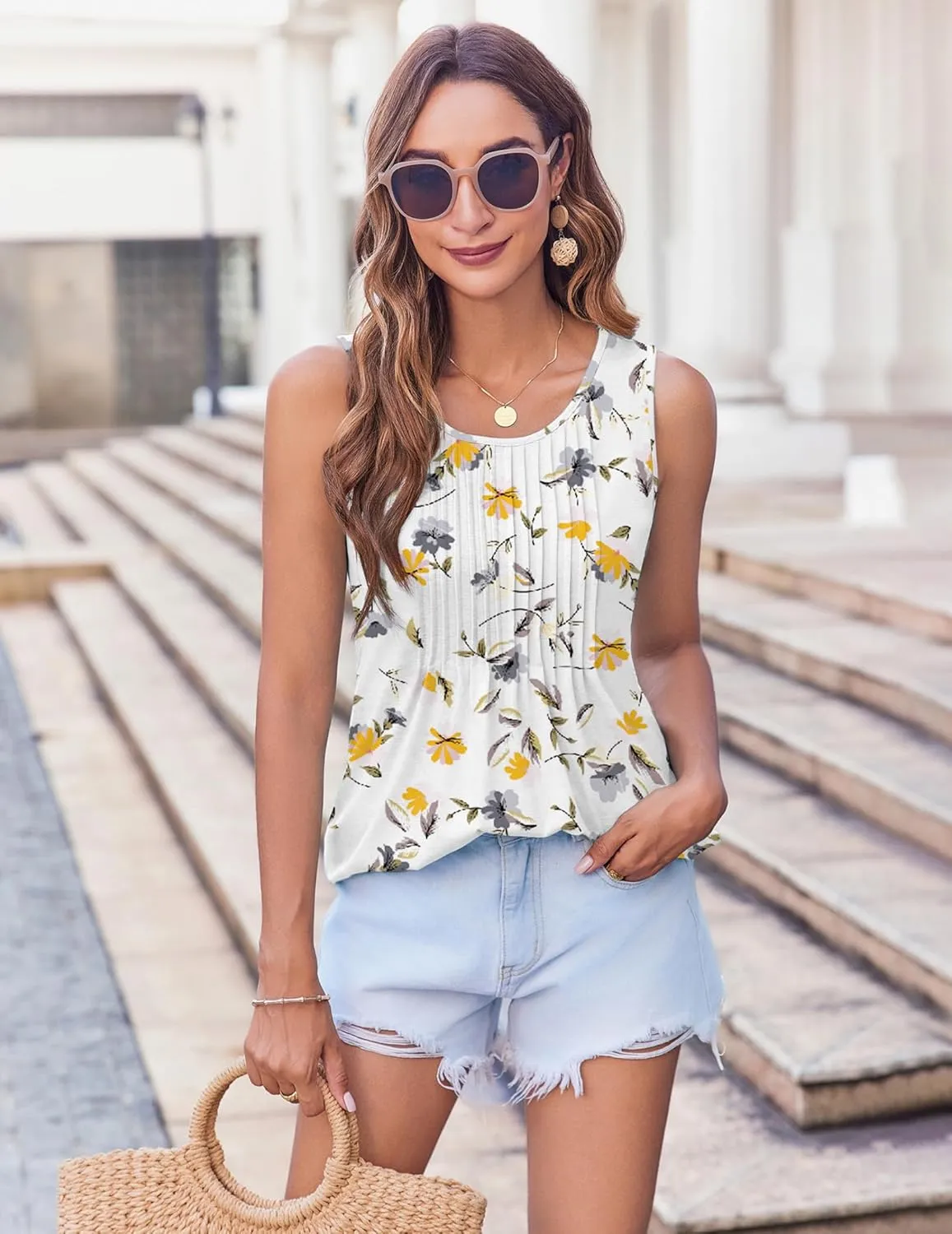 Zeagoo Women's Summer Tank Tops 2025 Pleated Crew Neck Floral Solid Loose Fit Casual Sleeveless Flowy Boho Tunic Shirts